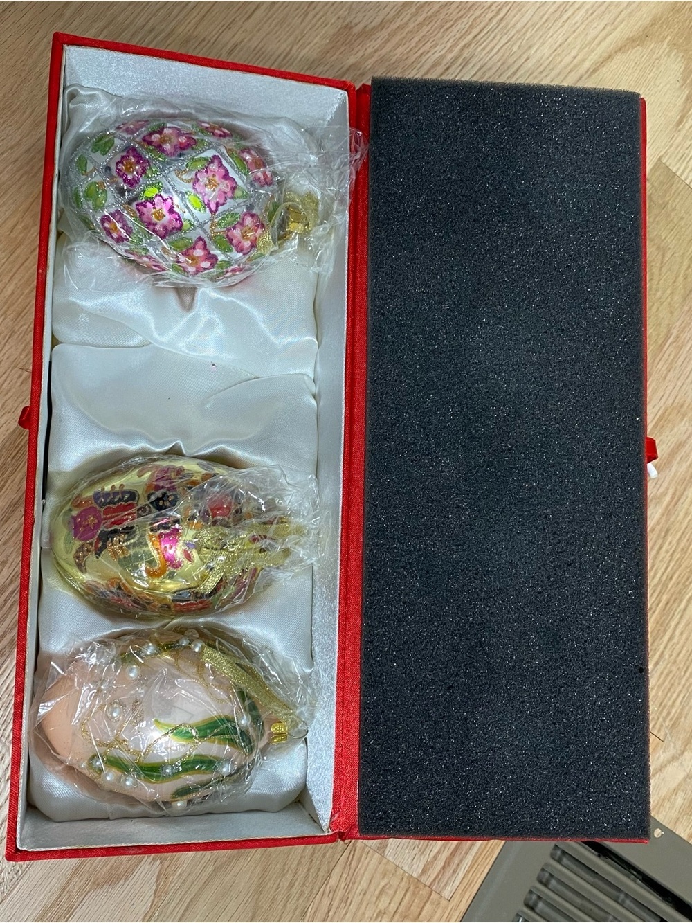 Joan Rivers Floral Pink, Gold and Green Egg Ornament Set NEW Large Faberge